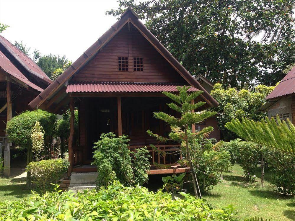 Hut Sun Bungalow Haad Son Esterno foto