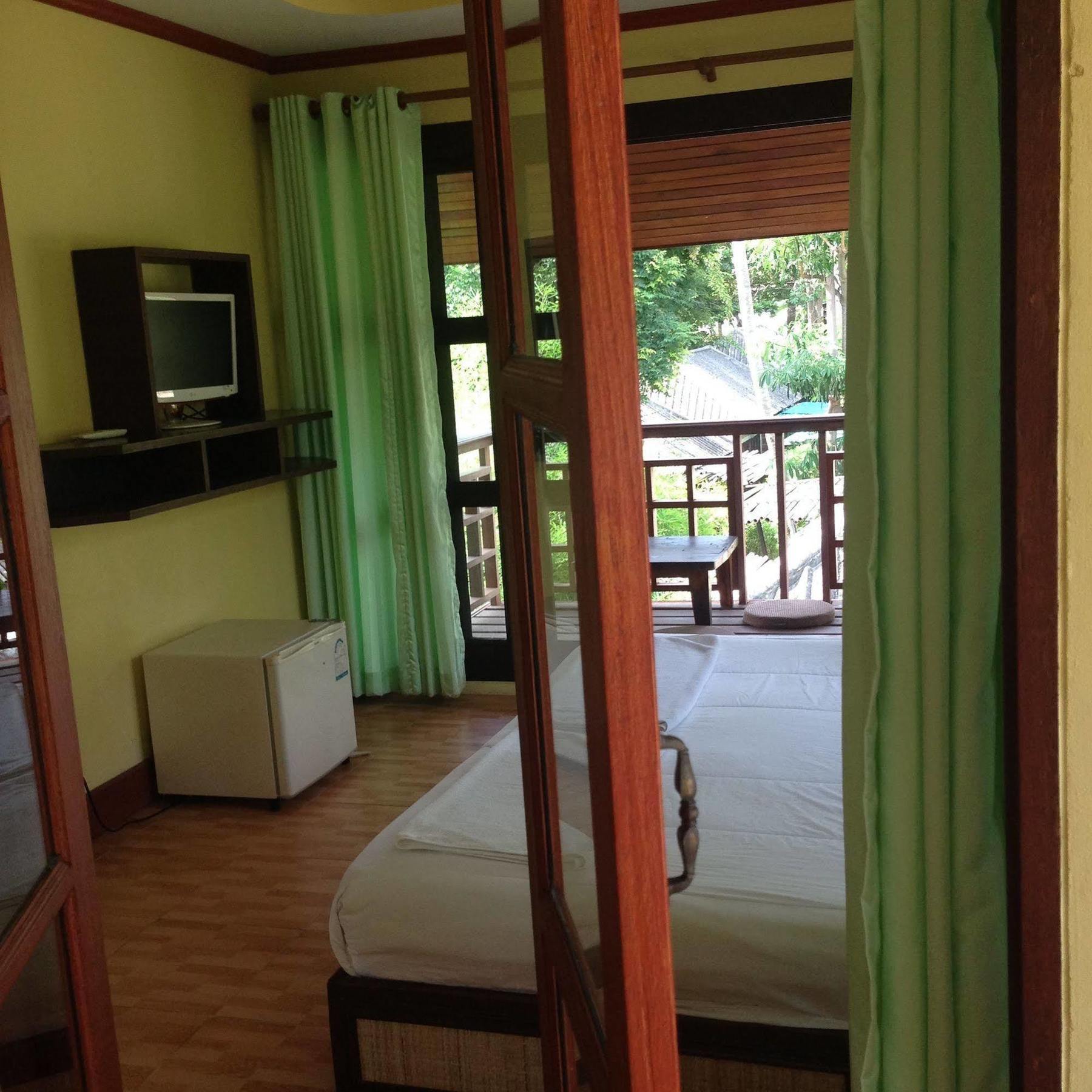 Hut Sun Bungalow Haad Son Esterno foto